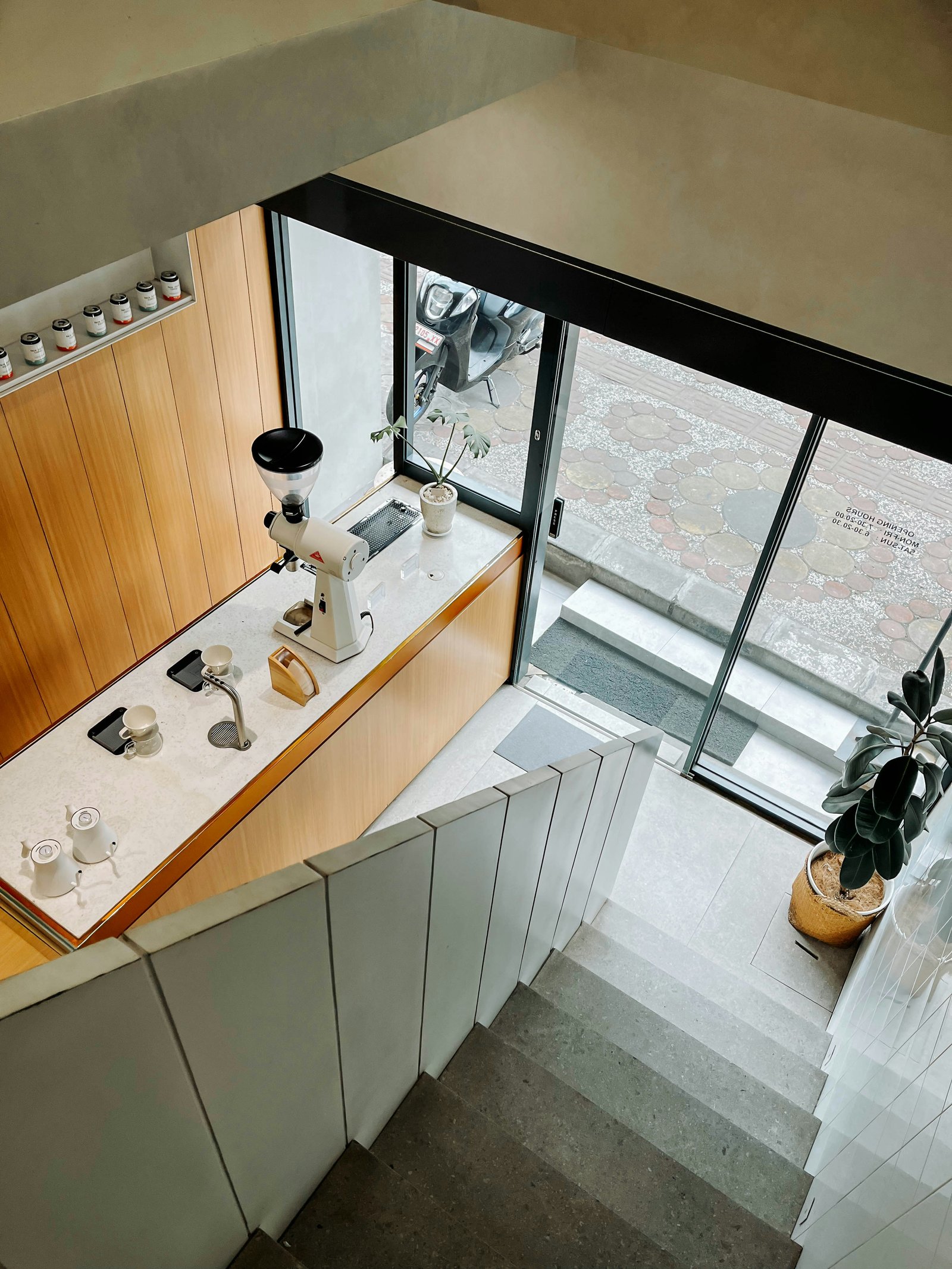 Modern White Quartz